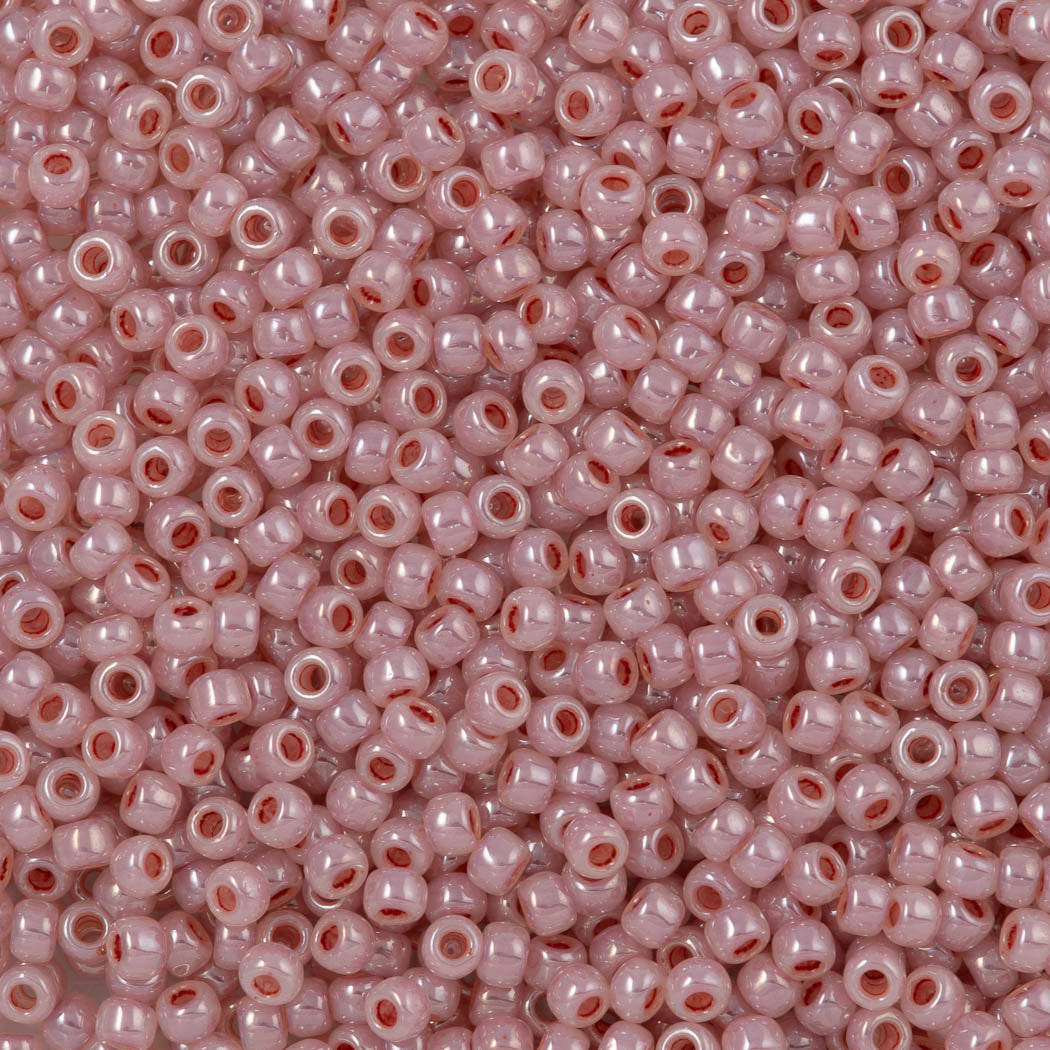 50g Toho Round Seed Bead 8/0 Ceylon Petunia (907)