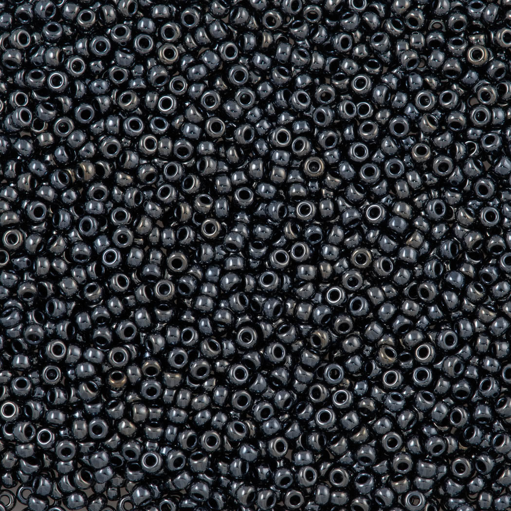 50g Miyuki Round Seed Bead 11/0 Metallic Gunmetal (451)