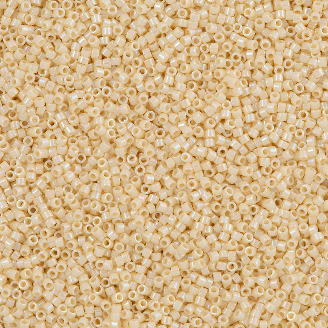 25g Miyuki Delica Seed Beads 11/0 Opaque Rich Cream AB DB157