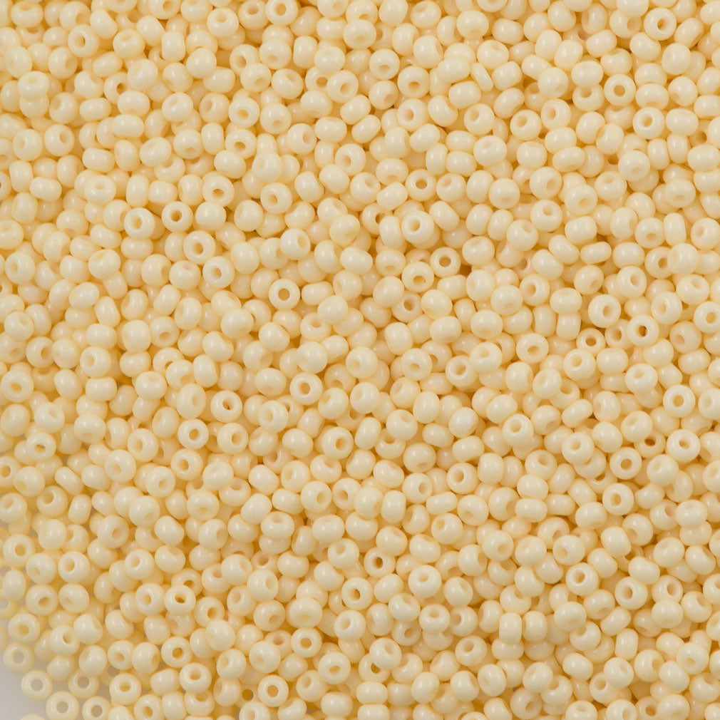 50g Czech Seed Bead 10/0 Solgel Eggshell (06013)