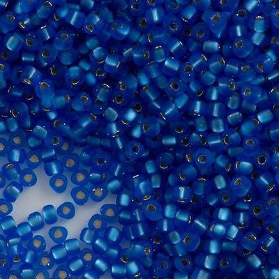 Miyuki Triangle Seed Bead 8/0 Matte Silver Lined Sapphire 23g Tube (19F)