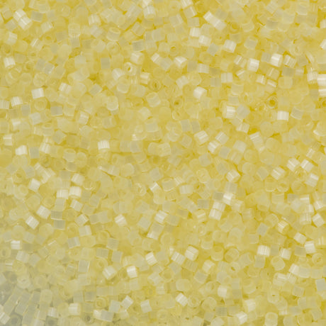 25g Miyuki Delica Seed Bead 11/0 Lemon Ice Silk DB823