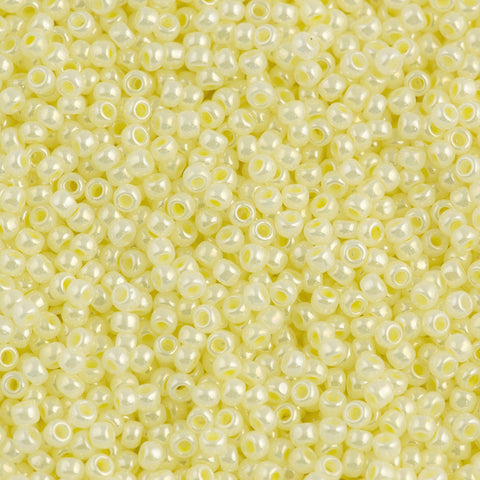 Toho Seed Bead 11/0 Transparent Ceylon Banana Cream #142 | Aura ...