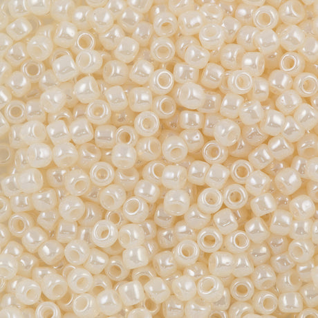 50g Toho Round Seed Bead 8/0 Ceylon Cream (147)